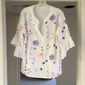 CHERRYBETTY/FLORAL V- NECK BUTTERFLY SLEEVE TOP/NEW